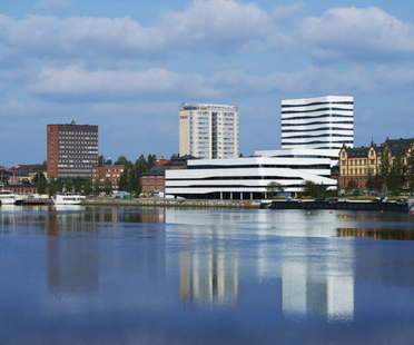 Snøhetta & White Arkitekter: inaugurado el nuevo centro cultural Väven en Umeå, Suecia
