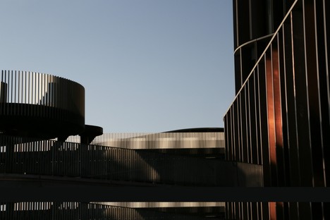 C.F. Møller Architects Maersk Tower edificio emblemático en Copenhague

