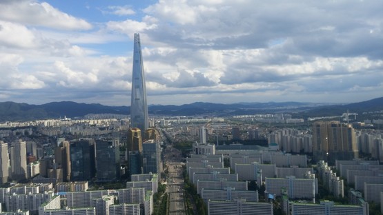 Lotte World Tower el quinto rascacielos más alto del mundo está en Seúl
