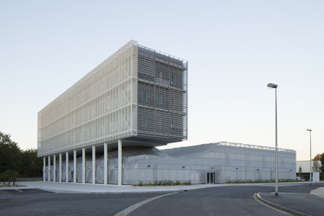 BLOCK architectes Étoile Centro de Investigación del Polo Científico de Évry

