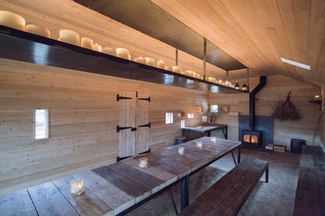 Moxon Architects una cabaña moderna en las Highlands escocesas
