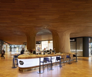 Zaha Hadid Architects CityLife Shopping District Milán
