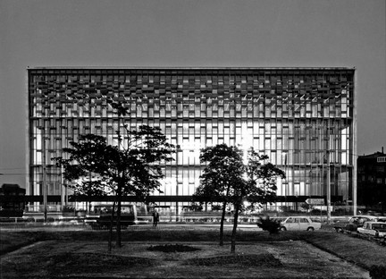 Dos exposiciones para sendos edificios icónicos en la Architektur Galerie Berlin
