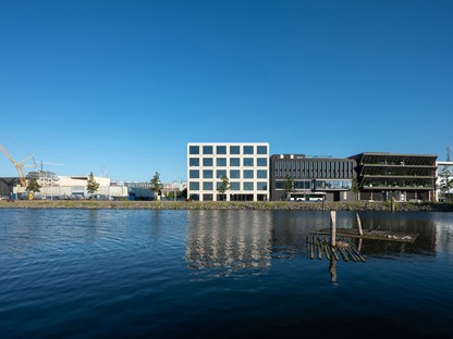 MVRDV SALT un edificio de oficinas en Ámsterdam 
