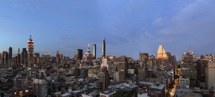 35XV un rascacielos con lentejuelas en Manhattan de FXCollaborative
