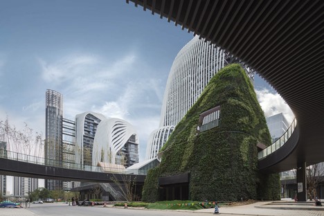 Está en marcha la finalización del Nanjing Zendai Himalayas Center de MAD Architects
