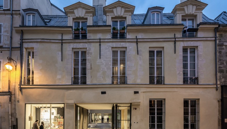 Lobjoy-Bouvier-Boisseau Architecture un edificio para dos fundaciones en París
