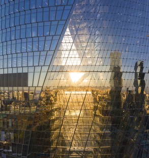Zaha Hadid Architects completado el Leeza SOHO en Pekín
