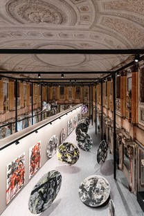 Alvisi Kirimoto firma el proyecto de instalación de la exposición EMILIO VEDOVA en el Palazzo Reale de Milán
