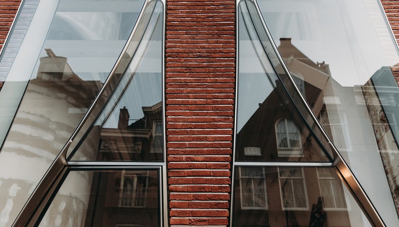 UNStudio The Looking Glass, la arquitectura de una fachada para la moda en Ámsterdam
