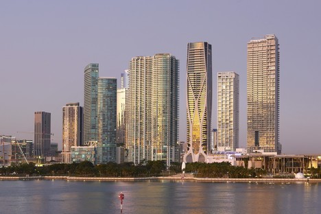 Zaha Hadid Architects One Thousand Museum un rascacielos con exoesqueleto en Miami
