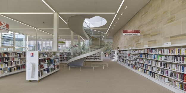 Serero Architectes Urbanistes Media Library un escaparate urbano y paisajístico en Bayeux
