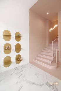 PuccioCollodoro Architetti, un proyecto Minimal Pop para Melania Caruso Flagship Store