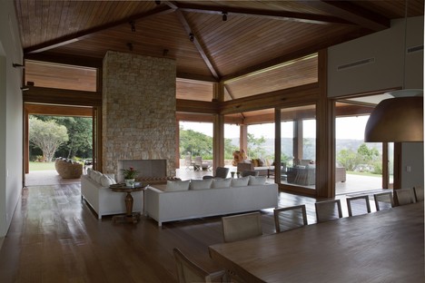 Gilda Meirelles Arquitetura materiales naturales para vivir en armonía con el bosque
