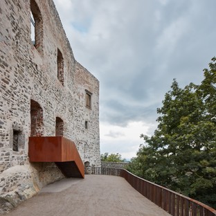 atelier-r restauración y recuperación del castillo de Helfštýn República Checa
