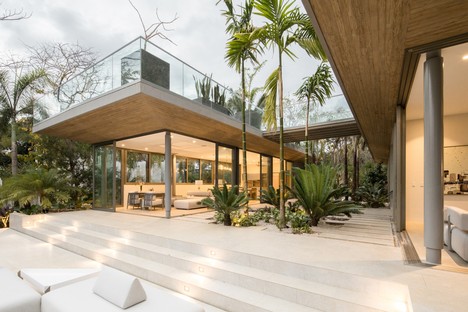 Estudio Saxe, The Courtyard House en Costa Rica

