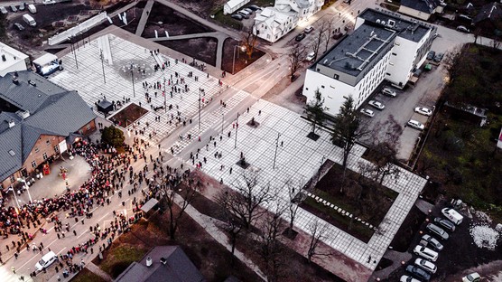 Pabellón Estonia exposición Square! Positively shrinking en la Bienal de Arquitectura de Venecia 2021
