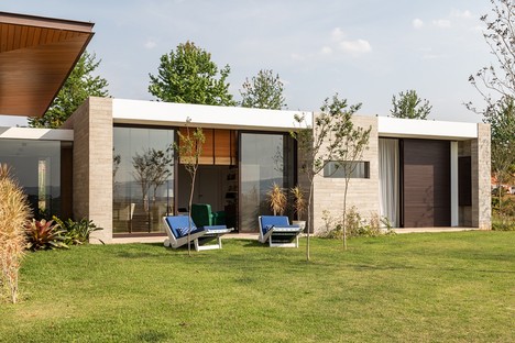 Gilda Meirelles Arquitetura MG House una casa contemporánea en un entorno rural
