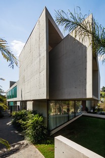 Biselli Katchborian Arquitetos Associados TRD House São Paulo
