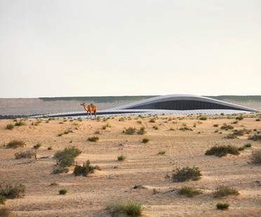 Zaha Hadid Architects oficinas de cero emisiones en Sharjah

