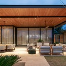 Gilda Meirelles Arquitetura Pitombas House una casa modular que se integra en la naturaleza
