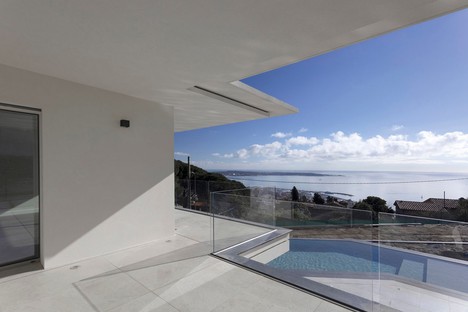 Las superficies refinadas de Fiandre Architectural Surfaces y la estética icónica de Villa Duna en Cannes 
