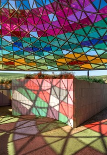 Estudio Other Spaces. Olafur Eliasson y Sebastian Behmann: Vertical Panorama Pavilion para Donum Estate