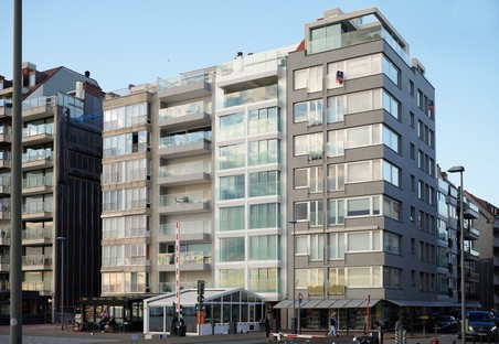De Baes Architects rehabilitación sostenible para la West Side Residence
