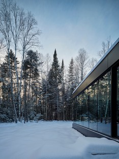ACDF Architecture una casa de cristal para redescubrir el vínculo con la naturaleza

