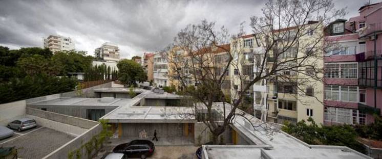 Ricardo Bak Gordon, 2 HOUSES IN SANTA ISABEL, Lisboa
