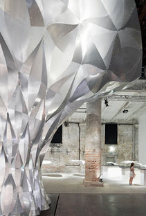 Zaha Hadid en la 13 Bienal de Venecia
