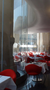Odile Decq, restaurante Phantom en la Ópera Garnier
