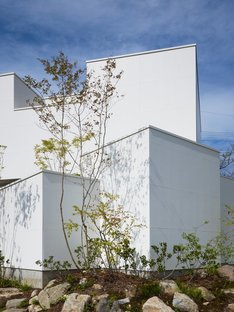 fujiwarramuro architects, edificio residencial en Minoh
