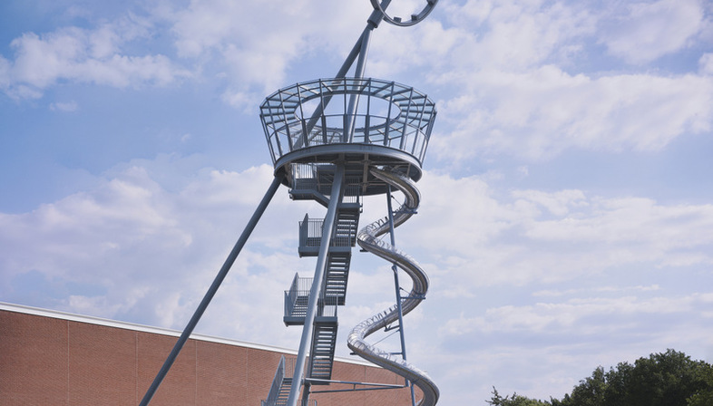 Carsten Höller: Vitra Slide Tower, un nuevo edificio para el Vitra Campus
