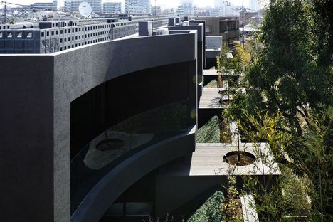 ARTechnic architects proyecta Breeze, viviendas y oficina en Tokio
