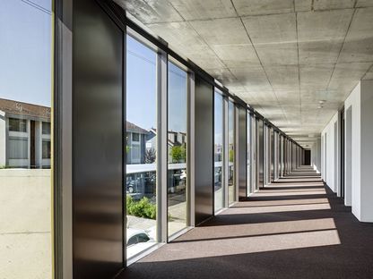 2b Architectes y las oficinas Jolimont Nord en Mont-sur-Rolle
