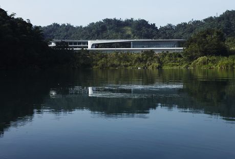 Norihiko Dan and Associates: Centro de visitantes de Sun Moon Lake en Taiwán
