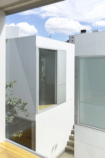 Chiba Manabu: Sugar housing en una galería de arte en Tokio
