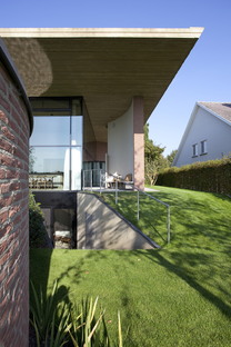 Lens°Ass Architects y la House V en Overpelt (Bélgica) 