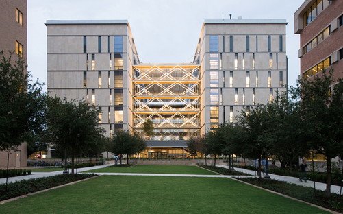 Ennead Architects + Jacobs: EERC Universidad de Texas, Austin
