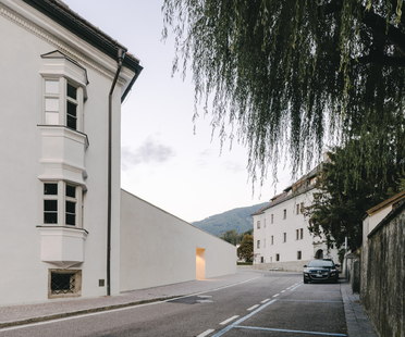 Barozzi/Veiga: la nueva Escuela de Música de Brunico en Alto Adige
