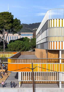 b720 Fermín Vázquez: Lycée Français Maternelle en Barcelona
