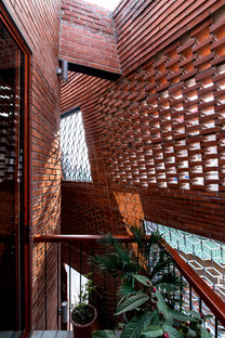 H&P Architects: Brick Cave en Hanoi

