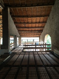 Studio Wok: restauración de una casa de campo en Chievo

