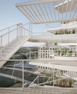 El Árbol Blanco de Sou Fujimoto, Nicolas Laisné y Oxo Architects ha echado raíces en Montpellier
