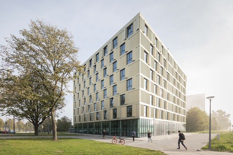 Mecanoo ha realizado la nueva residencia de estudiantes de la Erasmus Universiteit de Rotterdam
