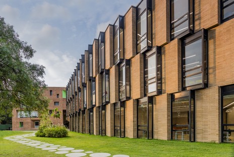 Taller de Arquitectura de Bogotá: centro de investigación Eureka Centre
