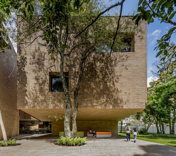 Taller de Arquitectura de Bogotá: centro de investigación Eureka Centre
