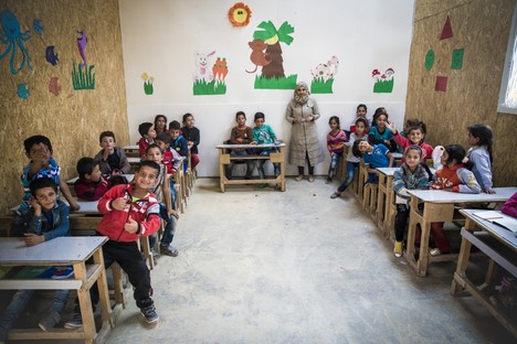 CatalyticAction: Escuela Jarahieh para niños sirios refugiados en Líbano
