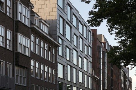 Wiel Arets Architect ha completado en Ámsterdam 